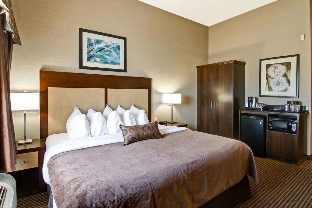 Canalta Hotel Shaunavon Bagian luar foto