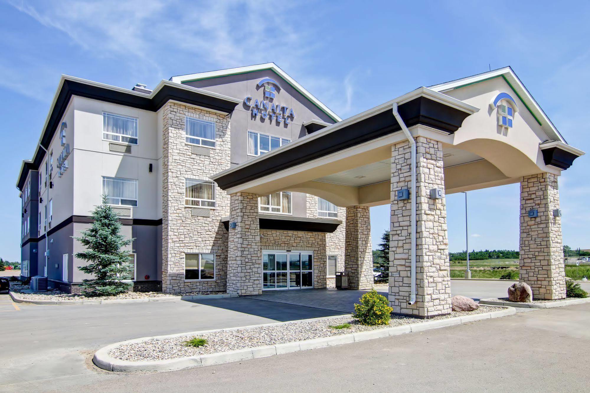 Canalta Hotel Shaunavon Bagian luar foto