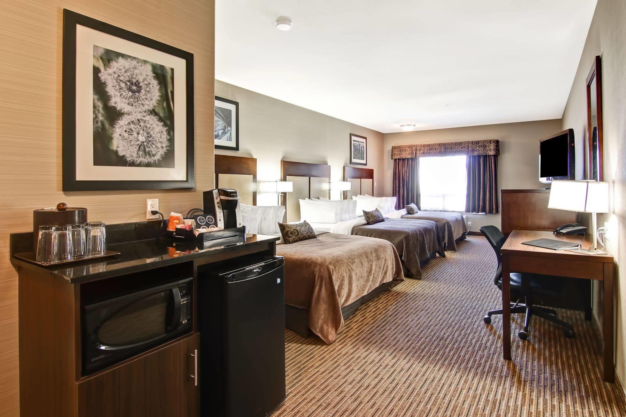 Canalta Hotel Shaunavon Bagian luar foto